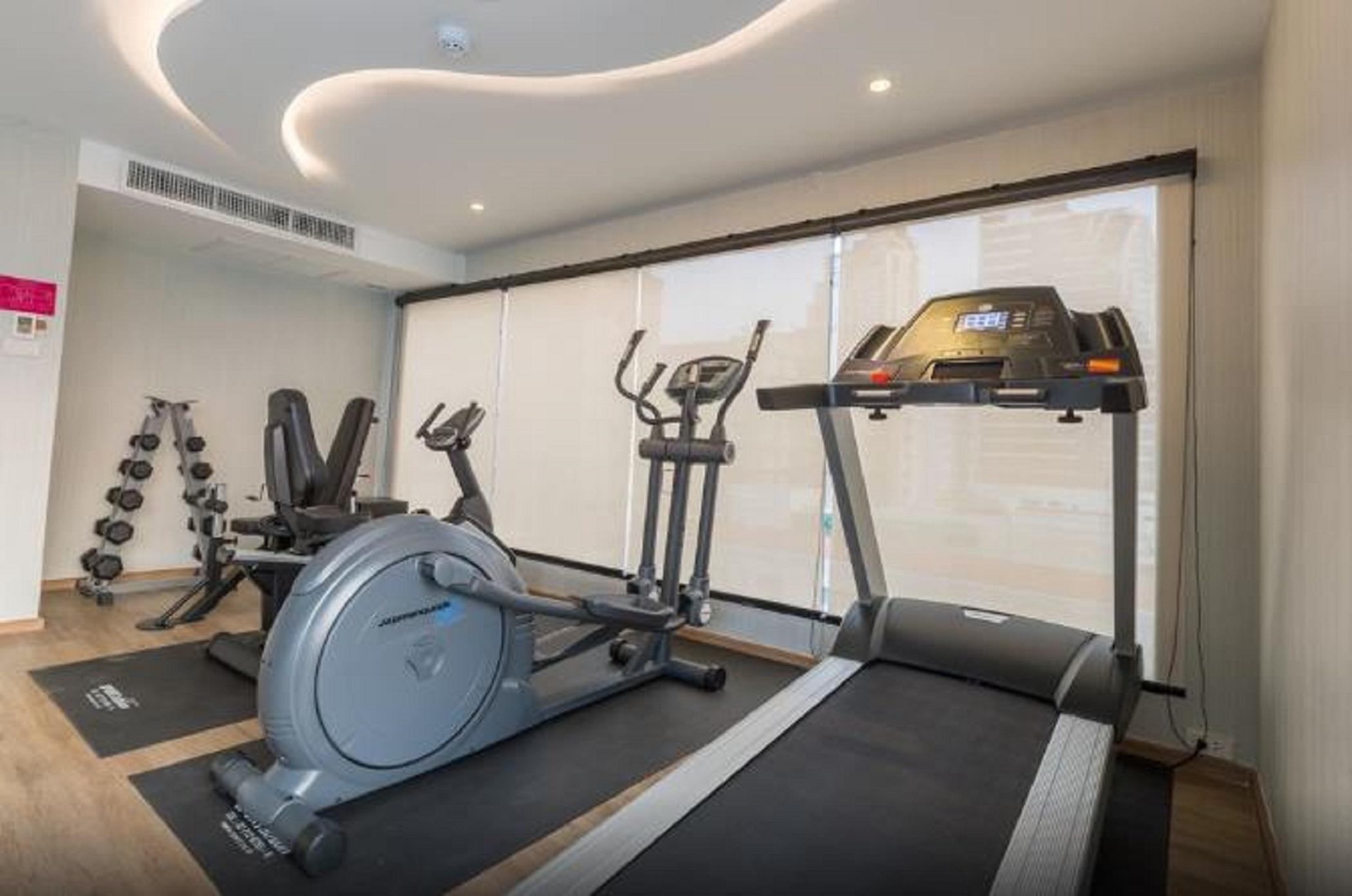 Glow Sukhumvit 5 Банкок Екстериор снимка