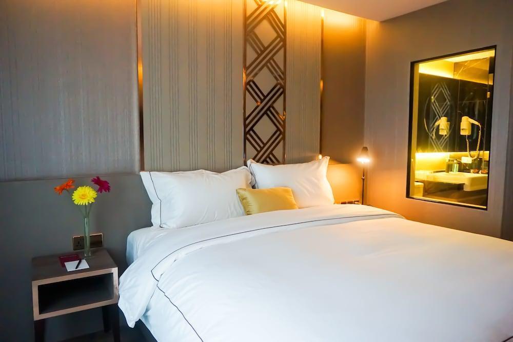 Glow Sukhumvit 5 Банкок Екстериор снимка